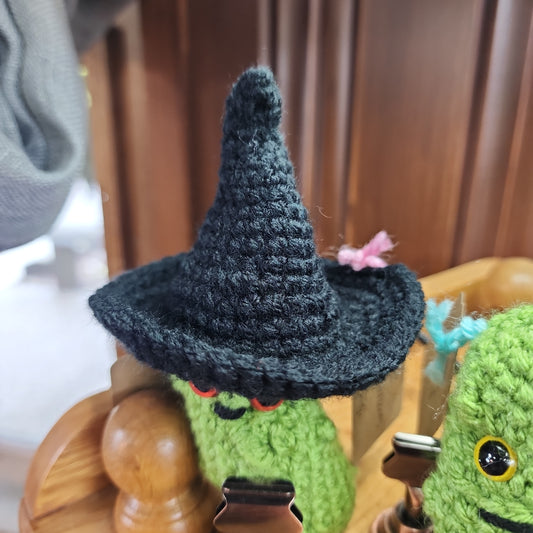 Crochet Creatures - Amigurumi Witch Hat
